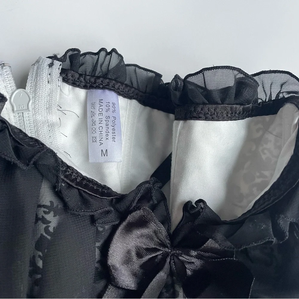 Black and White Lace Corset Top - Picture 3 of 3